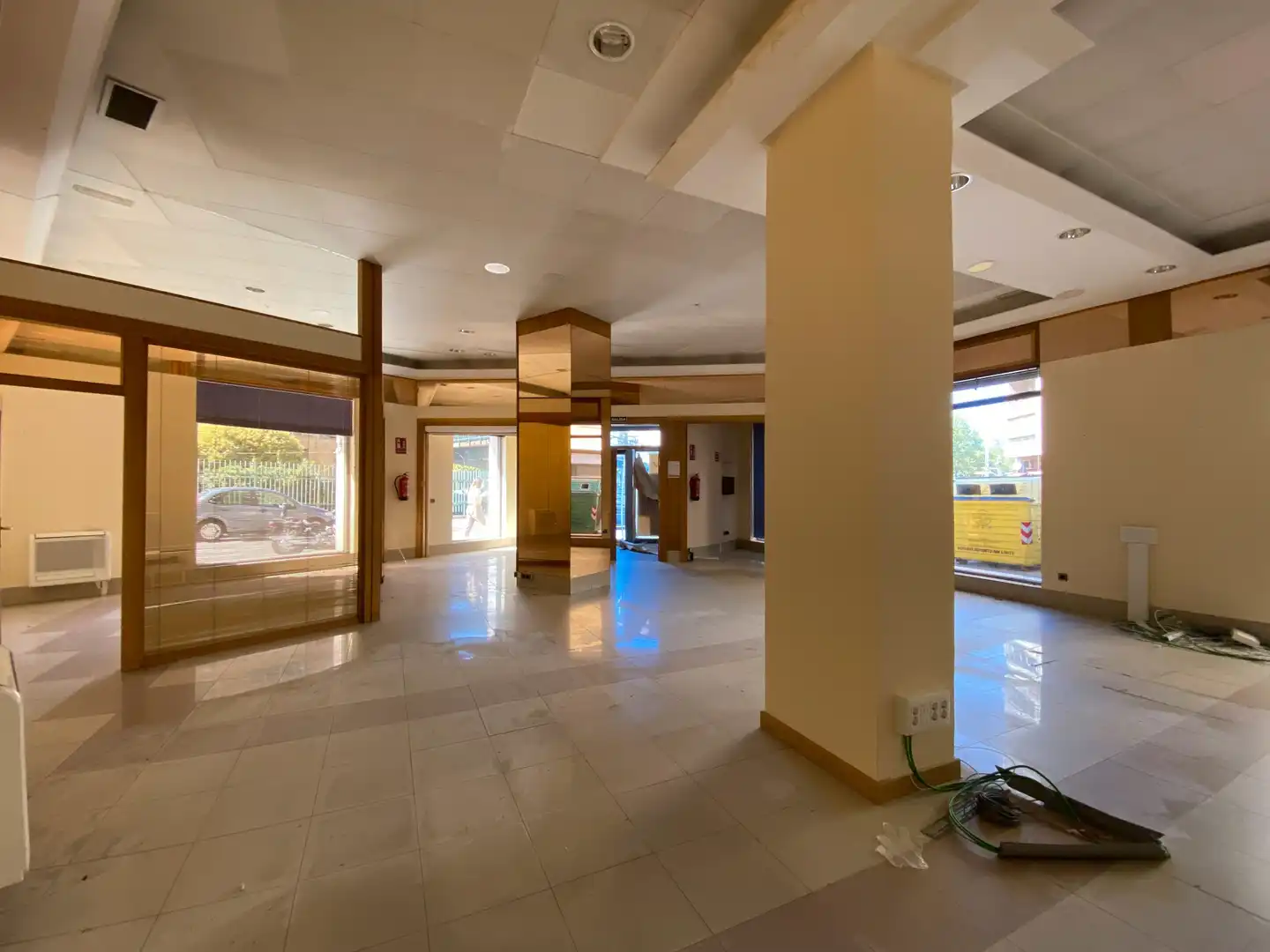 Business premises for sale in Avenida Campoamor 6, imagen 3