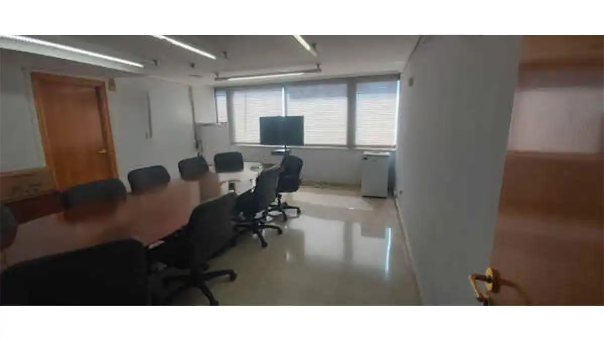 Local en venta en OSCAR ESPLÁ, 4, Ensanche - Diputación