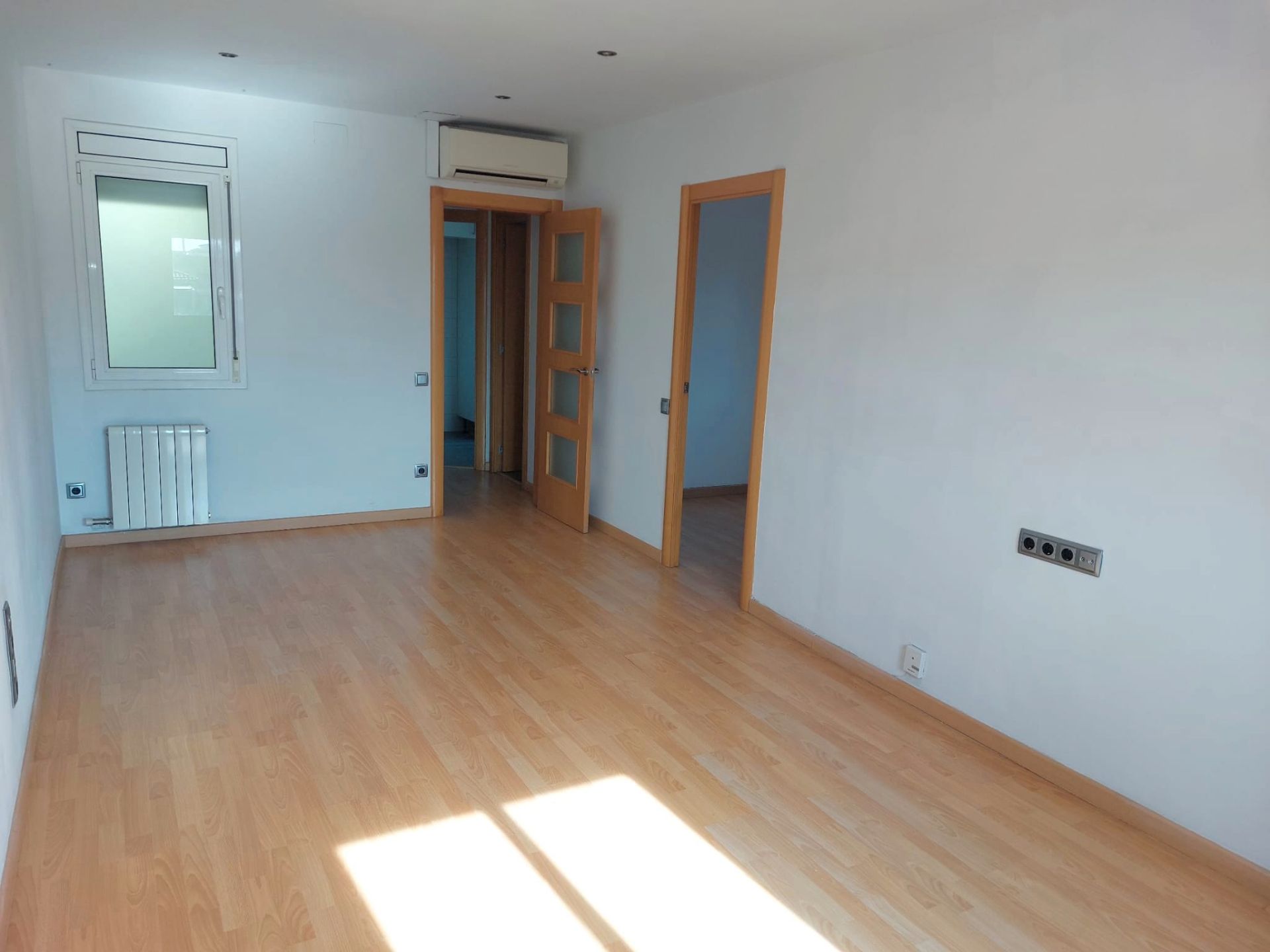 Flat for sale in  Barcelona Capital  with Air Conditioner, Parquet flooring and Oven