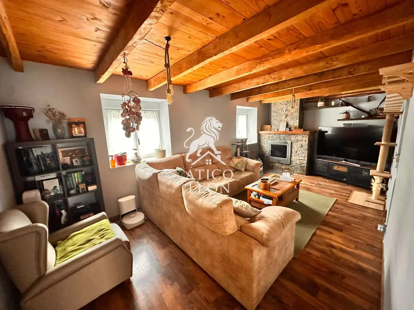 Living room of Houses for sale in Valdefresno  with Heating, Private garden and Storage room