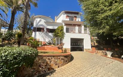 Vista exterior de Casa o xalet en venda en Sant Pol de Mar amb Terrassa