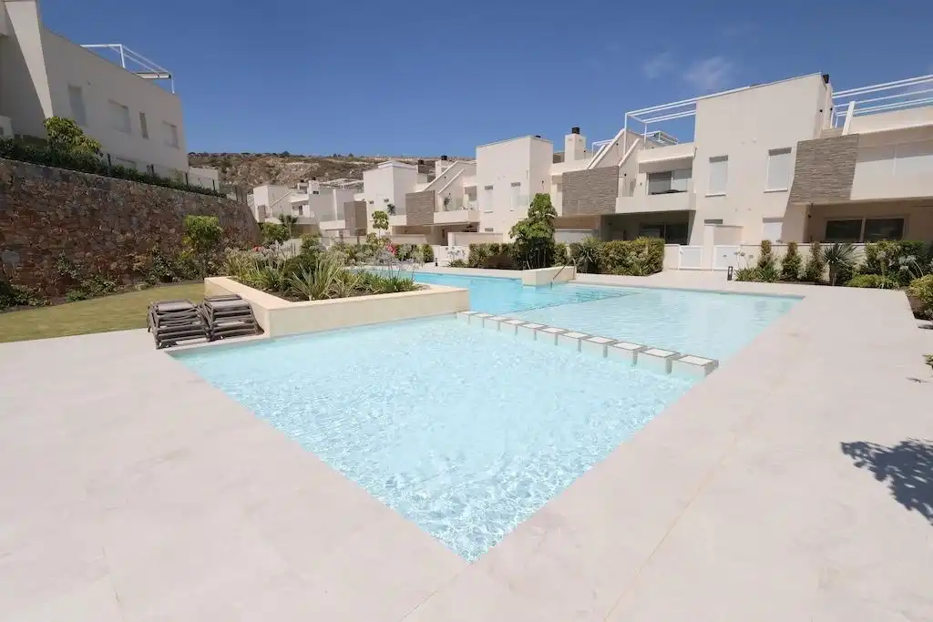 Piscina de Ático en venta en Algorfa con Aire acondicionado, Terraza y Piscina