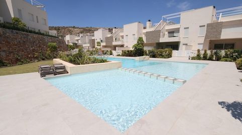 En el prestigioso entorno de La Finca Golf, Algorfa, este elegante áticonbsppropone una forma de vivir la Costa Blanca marcada por