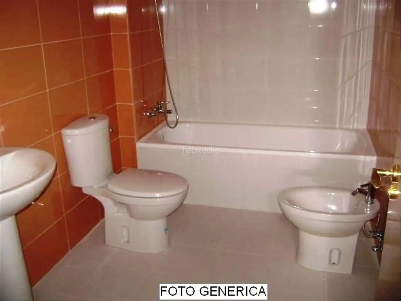 Casa aparellada en venda a Calle Luís de Góngora 20, imagen 3