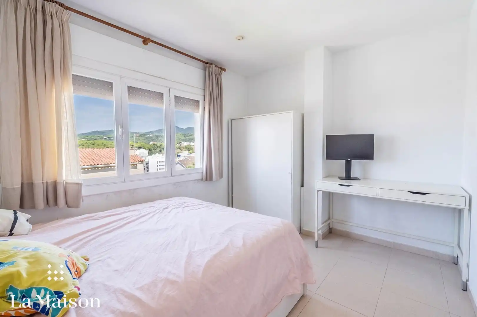 Dormitori de Casa o xalet en venda en Arenys de Mar amb Jardí privat, Terrassa i Traster