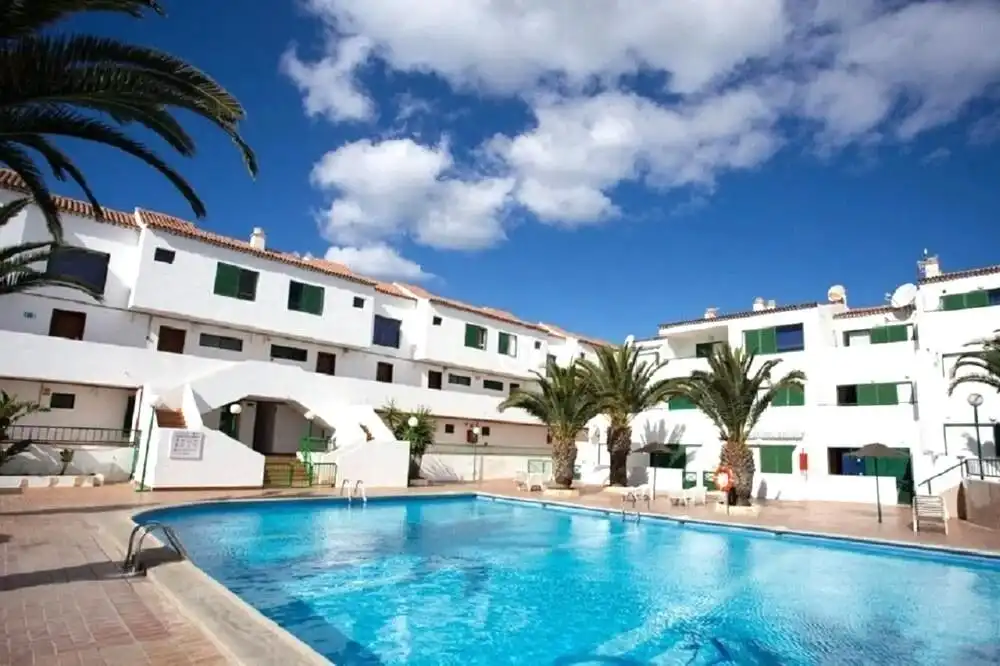 Apartment with pool for sale in Costa del Silencio