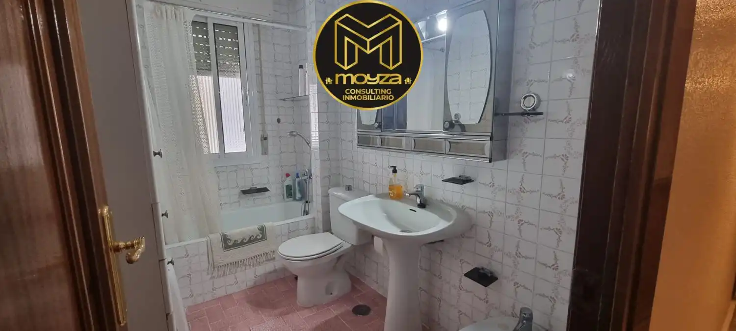 Piso con terraza en venta en Martos, imagen 24