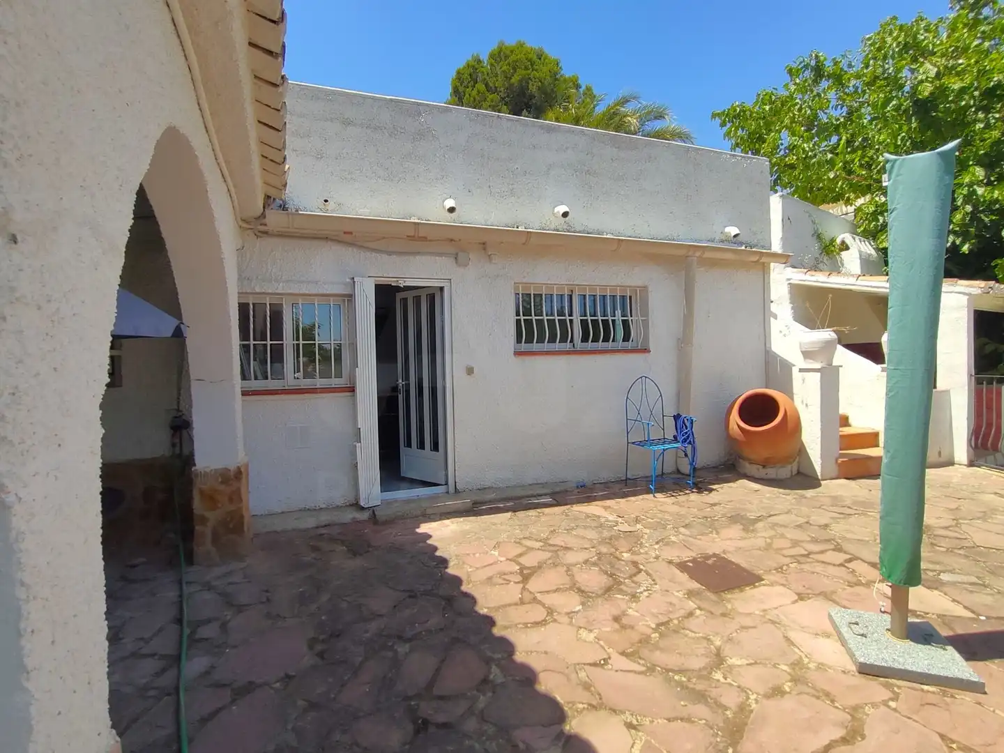 Vista exterior de Casa o xalet en venda en Pedralba amb Aire condicionat, Calefacció i Terrassa