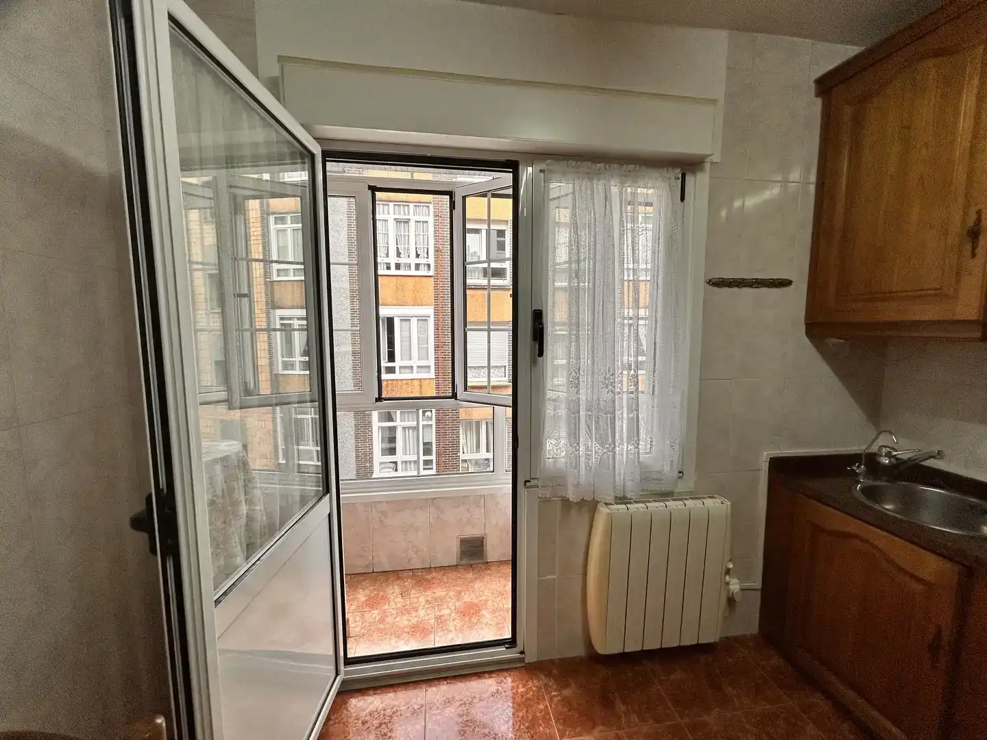 Terraza de Piso para compartir en Gijón  con Parquet, Trastero y Amueblado