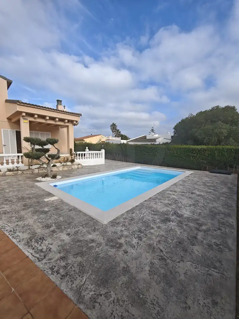Piscina de Casa o chalet en venta en L'Ametlla de Mar  con Terraza y Piscina