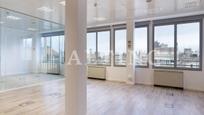 Office to rent in  Barcelona Capital  with Air Conditioner, Heating and Terrace