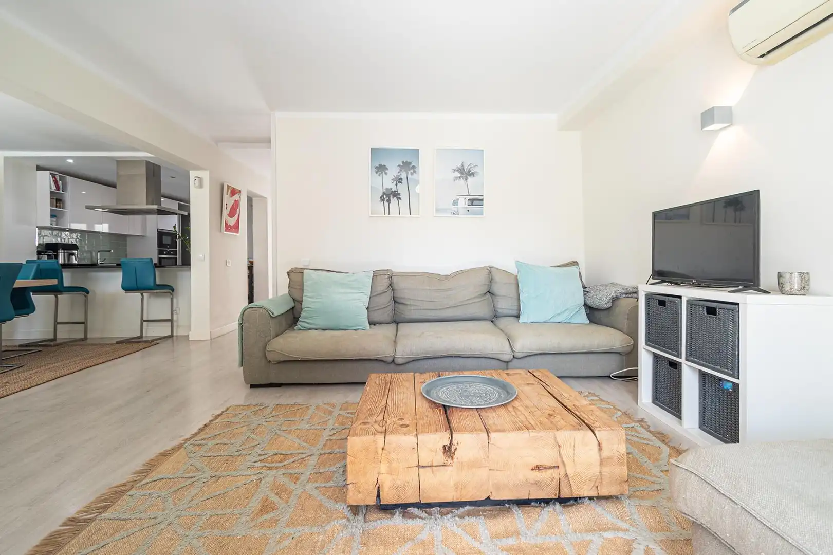 Sala de estar de Casa adosada en venta en Calvià con Calefacción, Jardín privado y Parquet