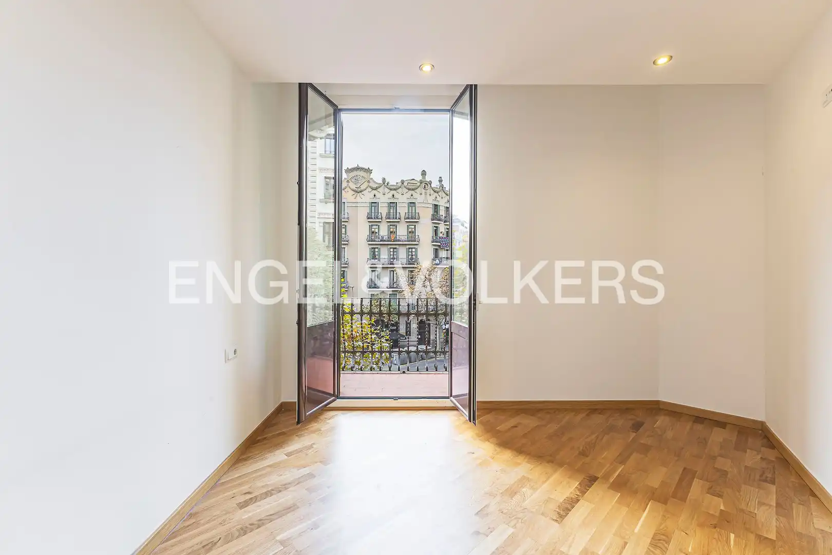 Terrassa de Pis en venda en Barcelona amb Aire condicionat, Calefacció i Parquet