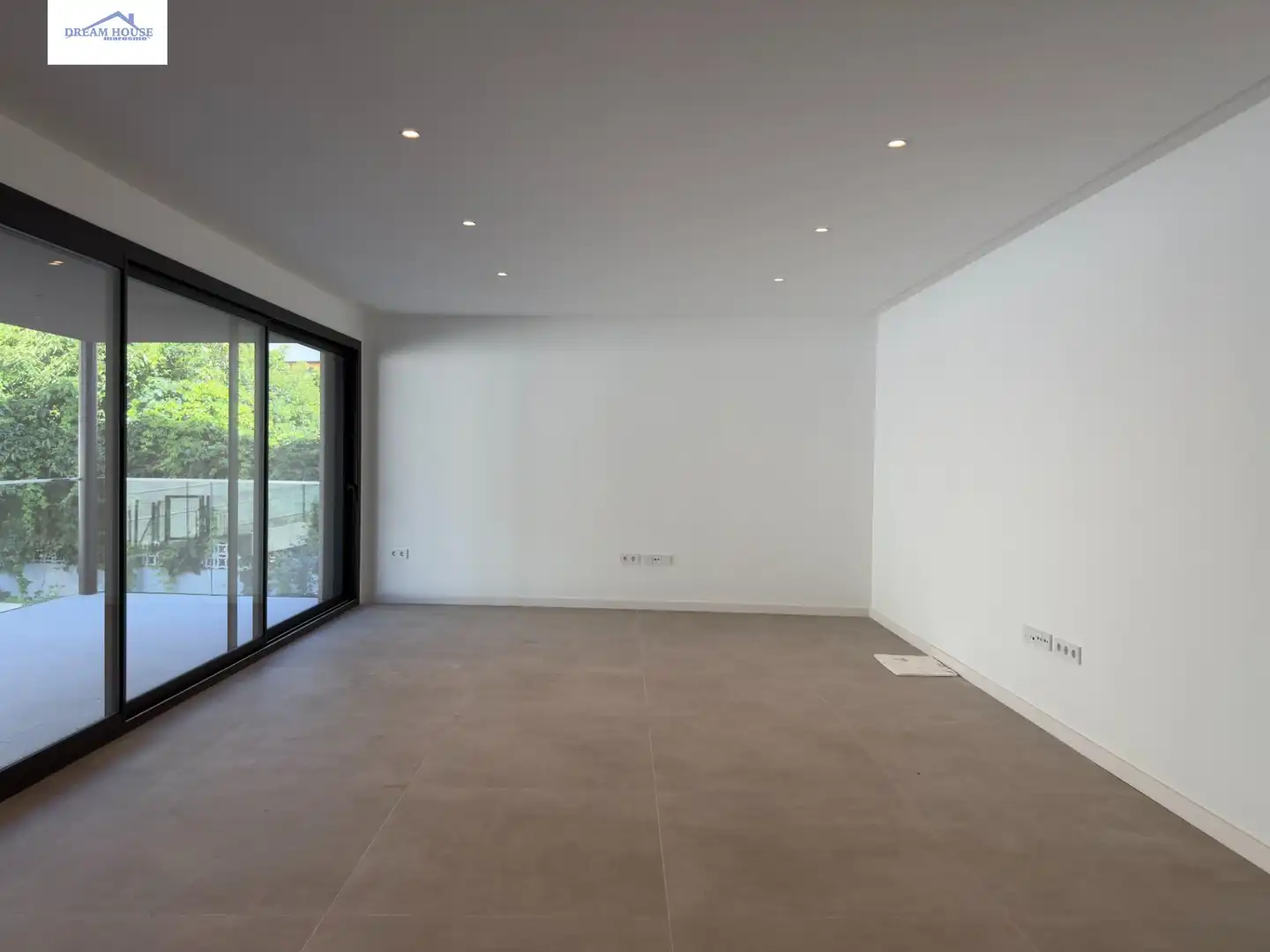 Flat for rent in Alella  with Heating and Community pool