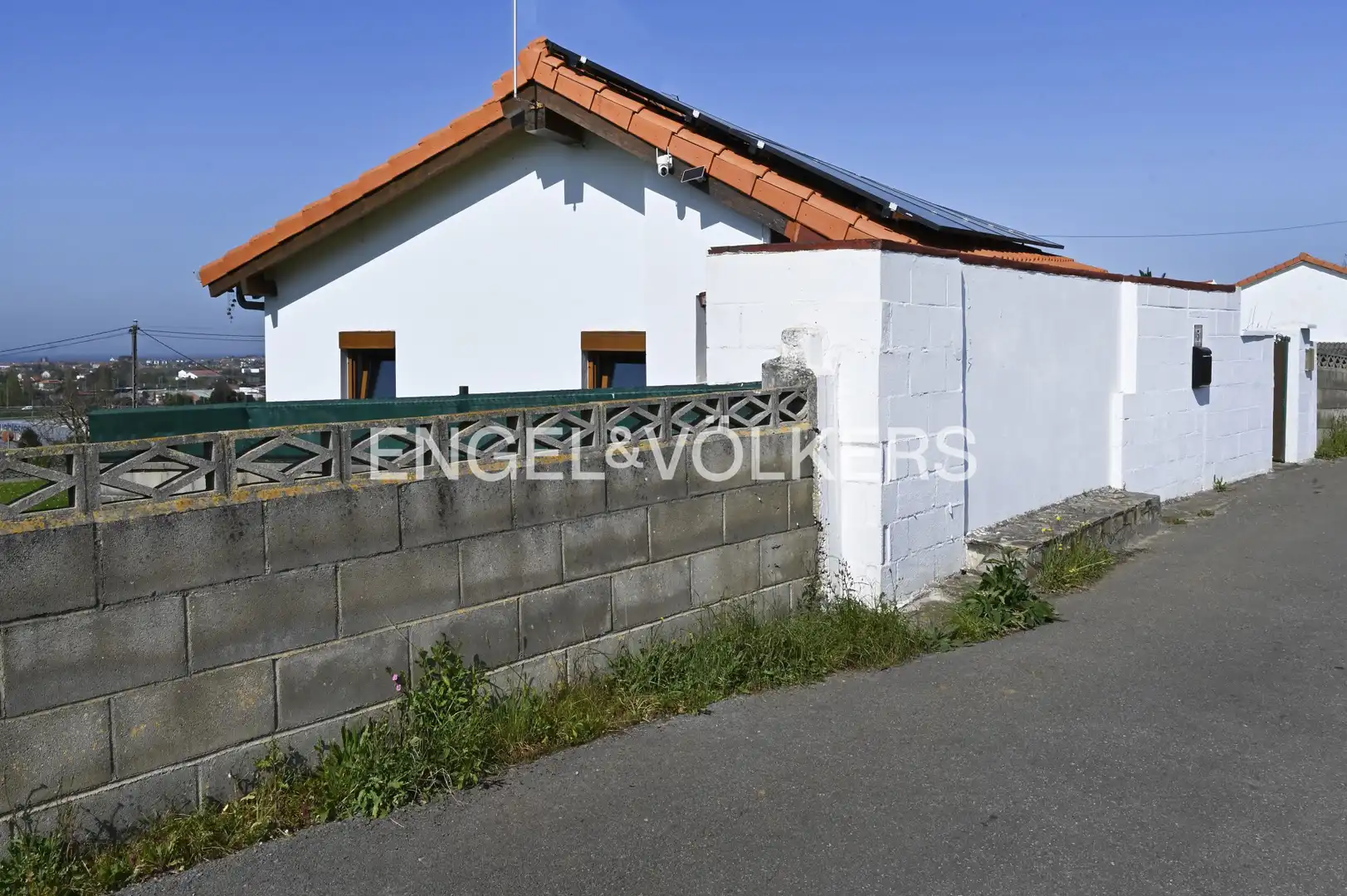 Vista exterior de Casa o chalet en venta en Camargo con Calefacción y Terraza