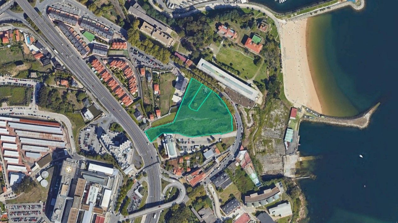 Land for sale in A Coruña Capital 
