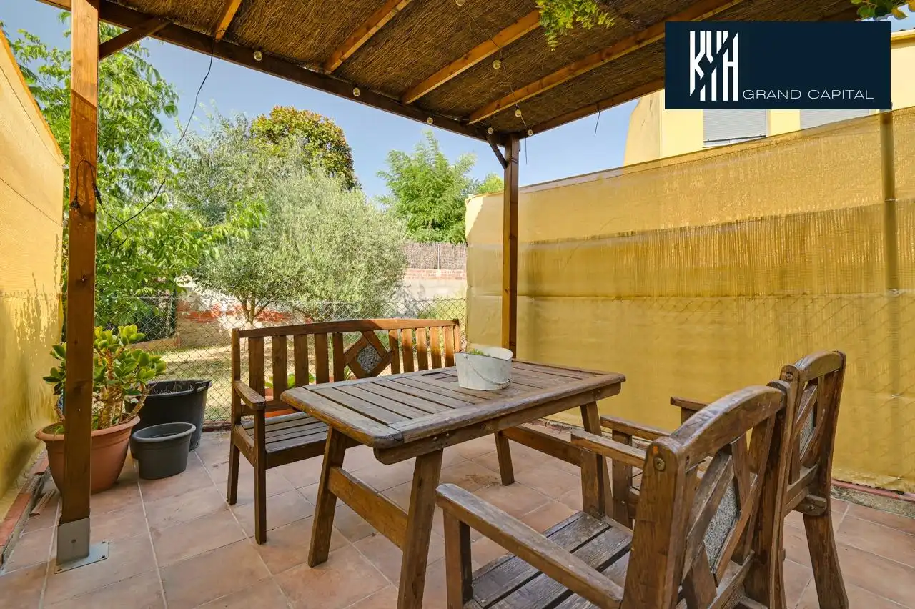 Maison mitoyenne avec terrasse à vendre à Plaça Mestre Mas i Ros, imagen 5