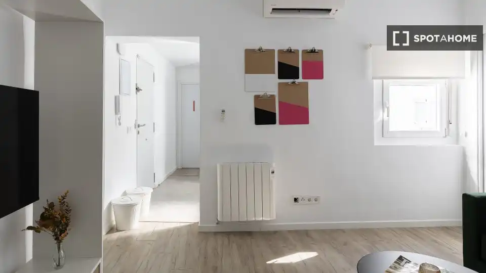 Bedroom of Flat for rent in Getafe  with Air Conditioner, Heating and Furnished