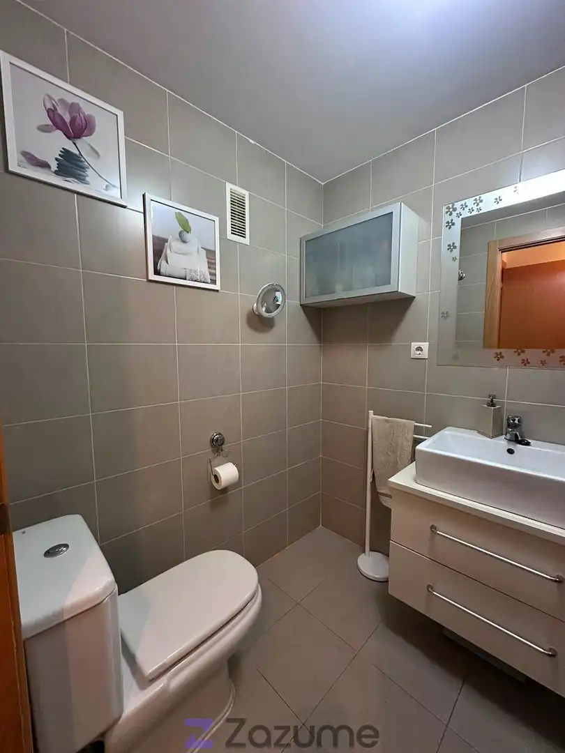 Bathroom of Flat for rent in Murcia  with Air Conditioner, Private garden and Swimming Pool