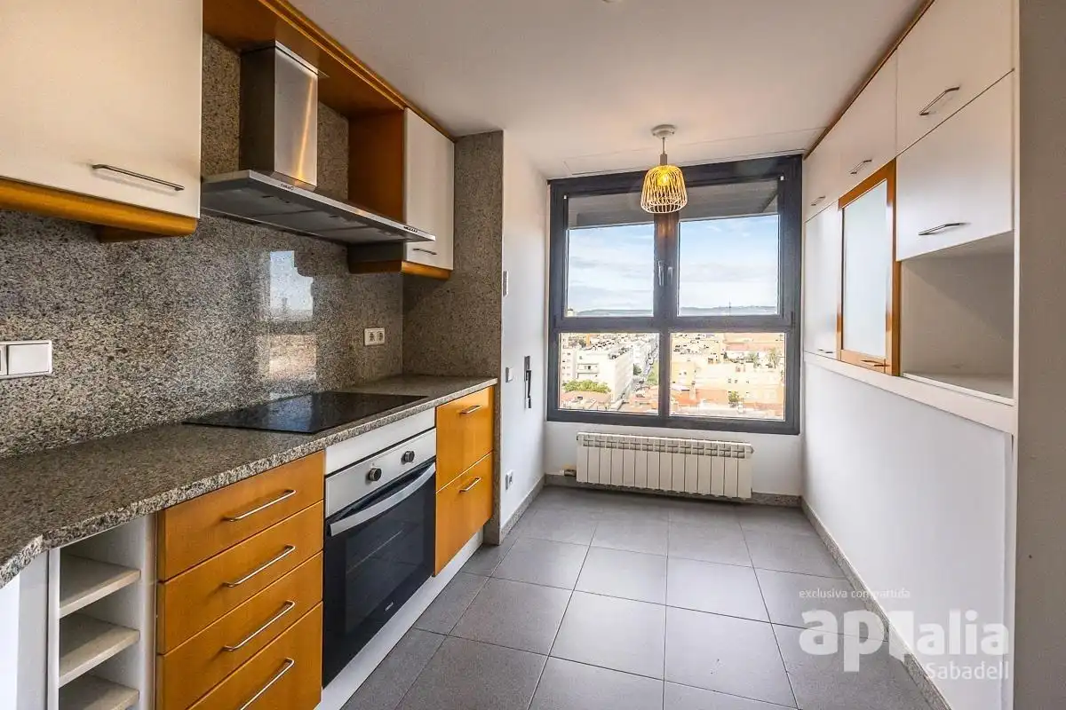 Cuina de Àtic en venda en Centre - Sant Oleguer