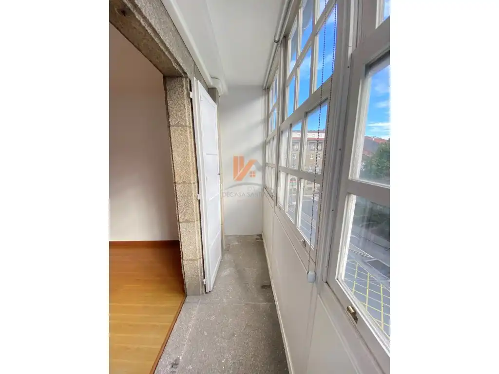 Vista exterior de Piso en venta en Santiago de Compostela  con Aire acondicionado