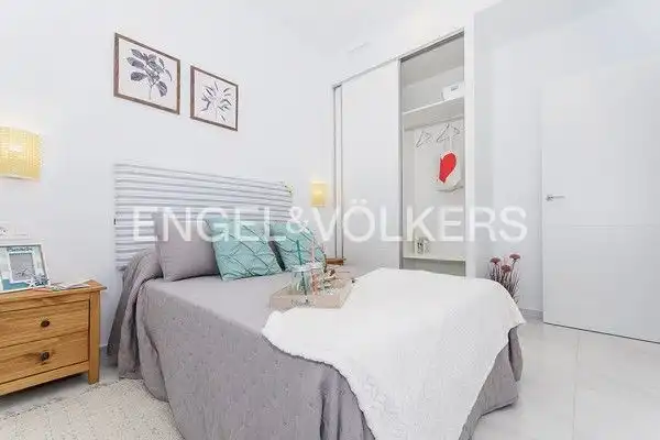 Habitación de Casa o chalet en venta en Orihuela con Aire acondicionado, Calefacción y Jardín privado
