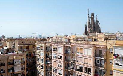 Vista exterior de Àtic en venda en  Barcelona Capital