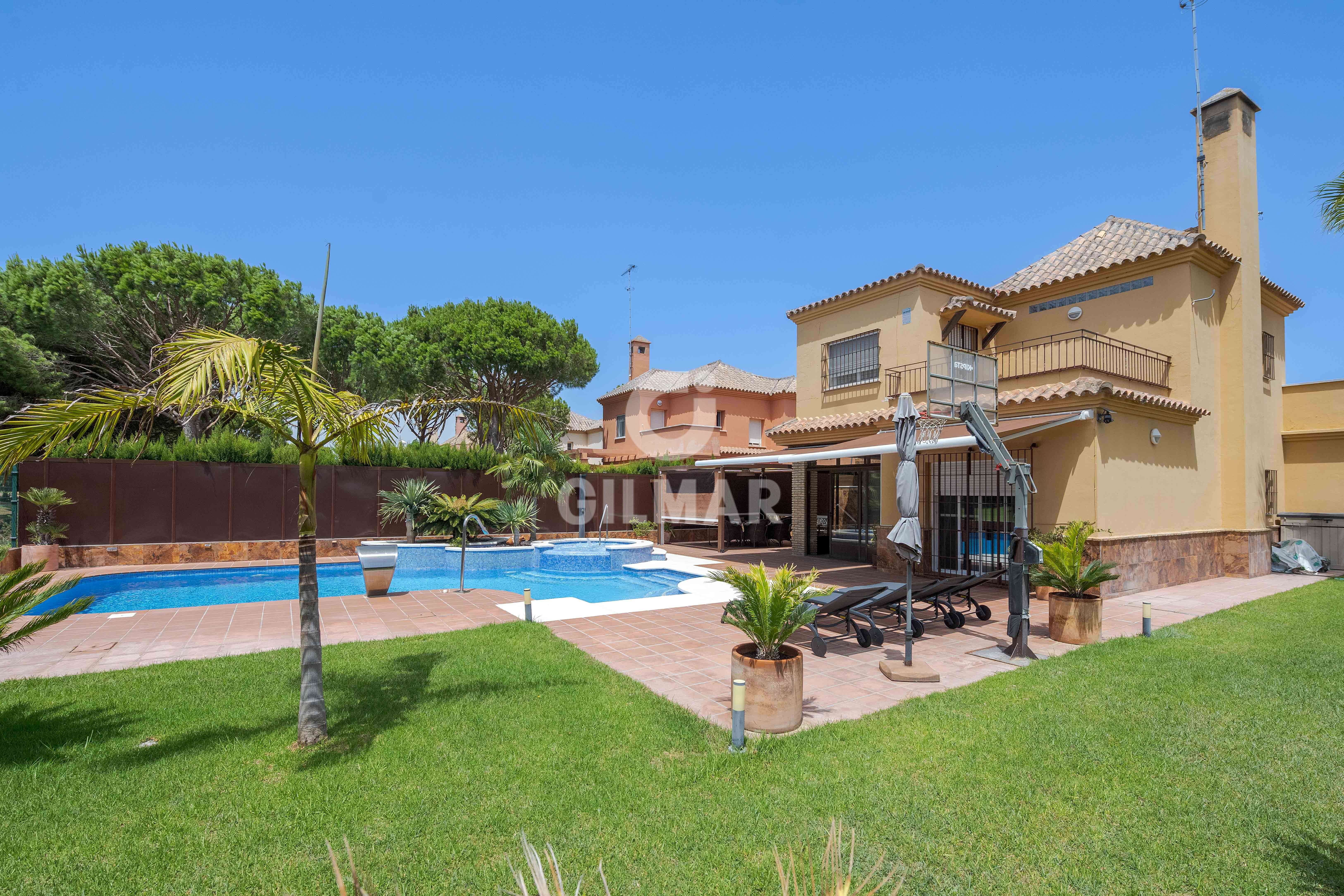 Jardí de Casa o xalet en venda en Chiclana de la Frontera amb Calefacció, Jardí privat i Piscina