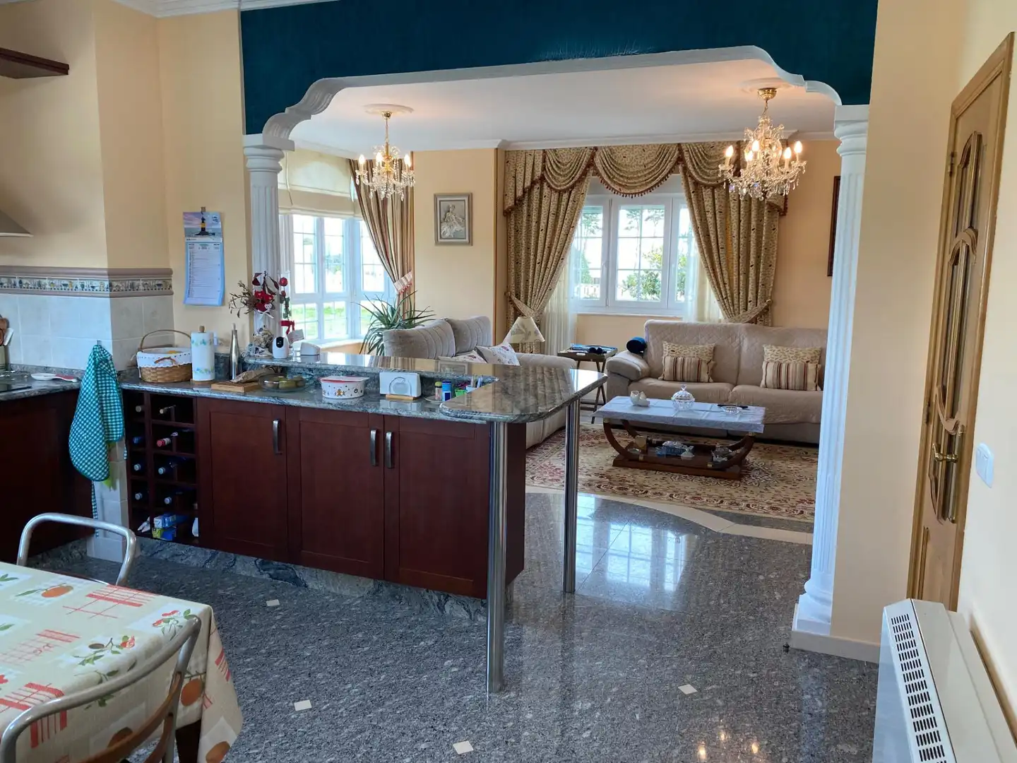 Sala de estar de Casa o chalet en venta en Foz con Calefacción, Jardín privado y Terraza