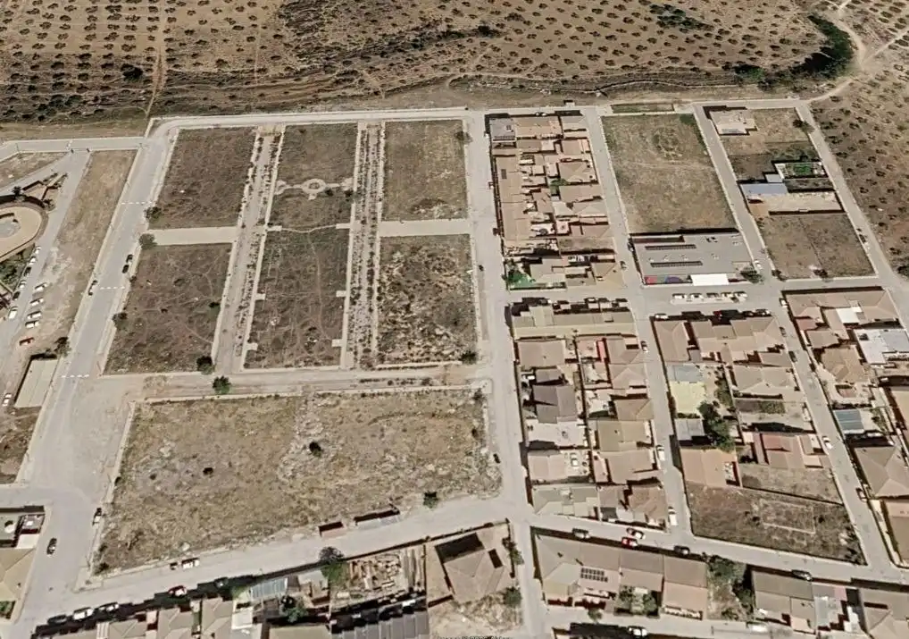 Residential land for sale in Iznalloz, imagen 2