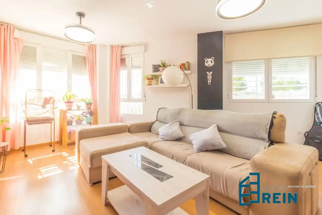 Wohnzimmer von Wohnung zum Verkauf in Cobeja