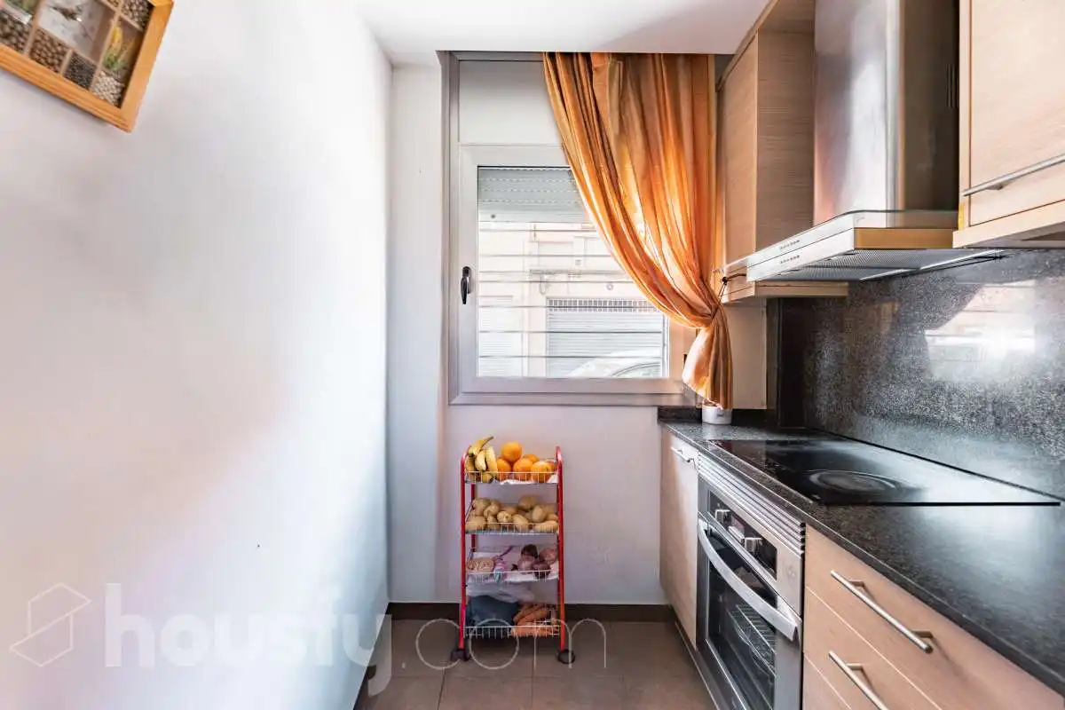 Kitchen of Ground floor for sale in Sabadell  with Air Conditioner, Heating and Parquet flooring