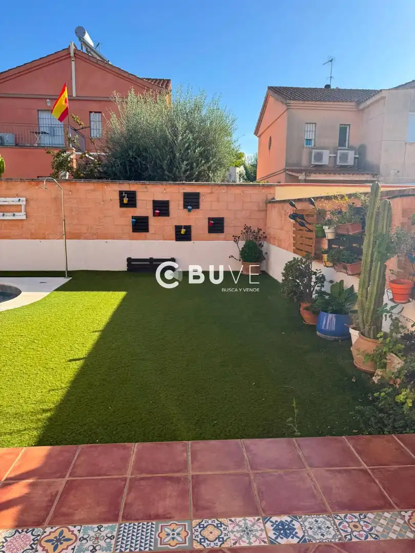 Jardín de Casa o chalet en venta en Espartinas con Aire acondicionado, Calefacción y Terraza