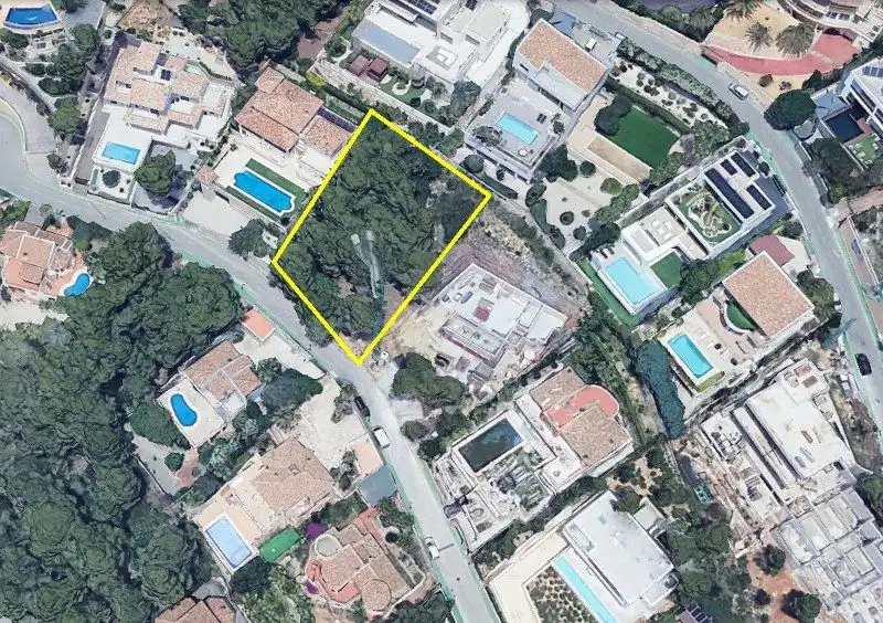 Lands and plots for sale in Mascarat