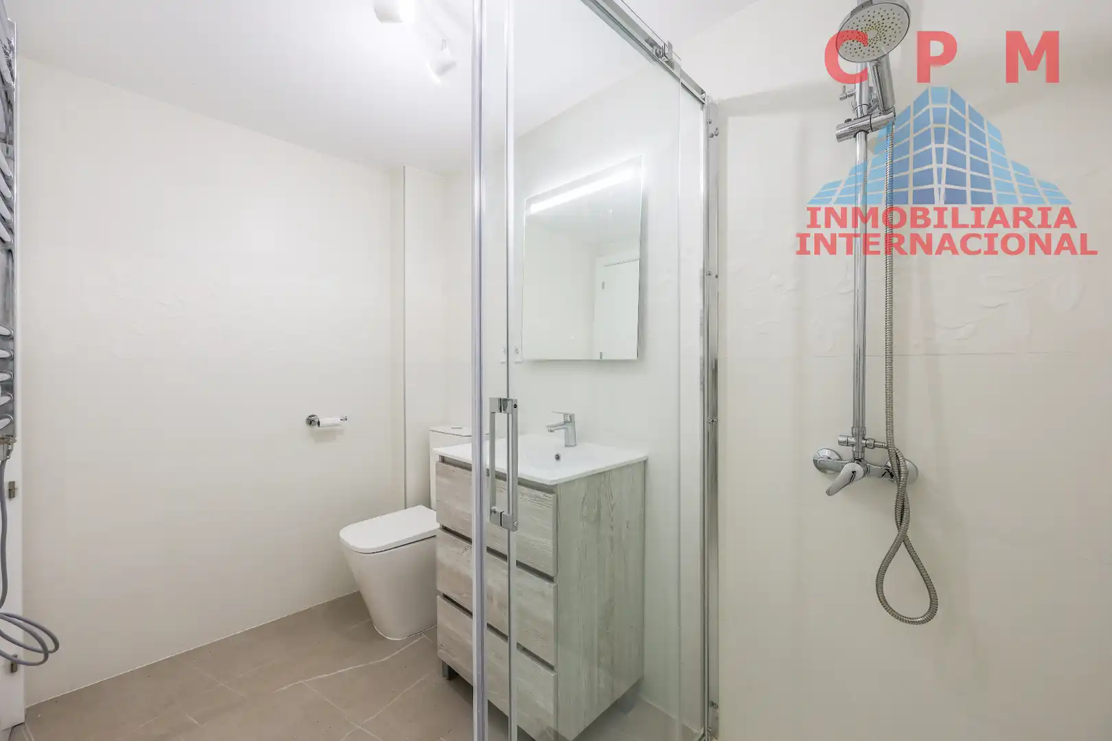 Badezimmer von Haus oder Chalet zur Miete in Pozuelo de Alarcón mit Klimaanlage, Heizung und Privatgarten