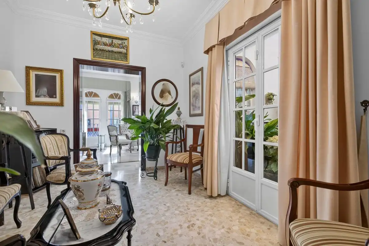 Maisonette zum Verkauf in Bollullos de la Mitación mit Heizung, Privatgarten und Abstellraum