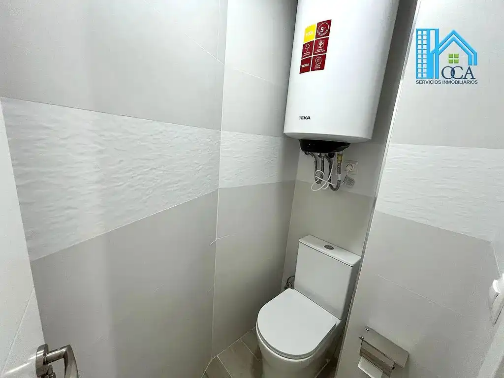 Bathroom of Flat for sale in Madrid  with Air Conditioner