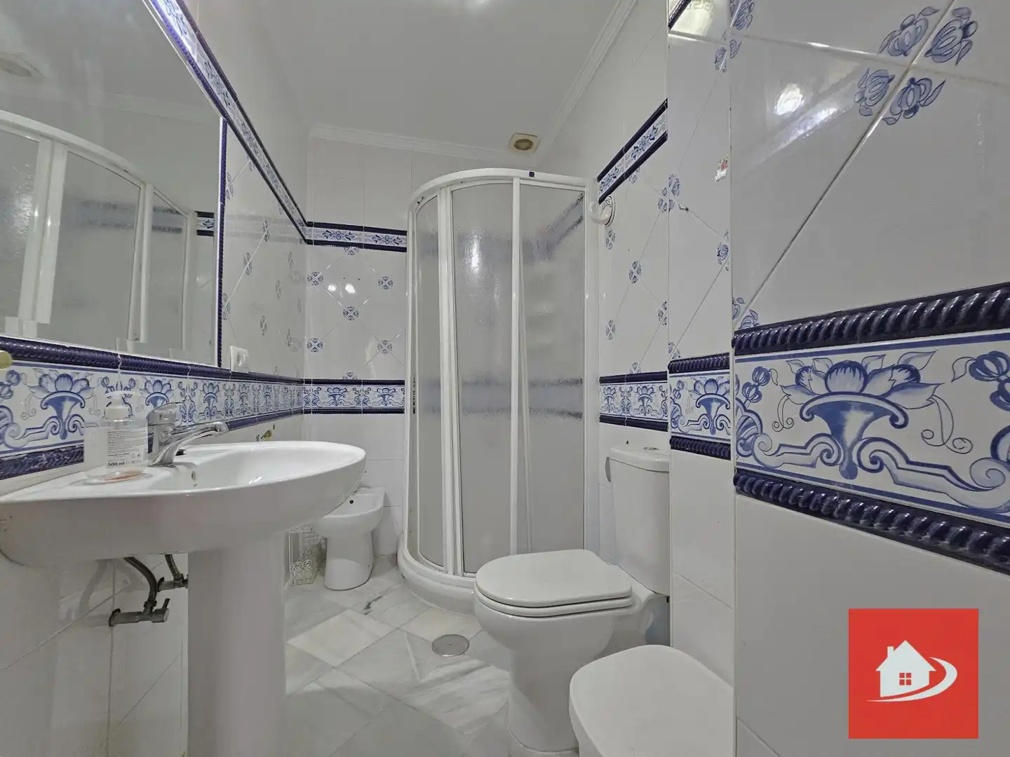 Casa con terraza en venta en Centro - Calzada - Cabo Noval, imagen 3