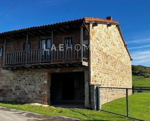 Vista exterior de Casa o xalet en venda en Penagos