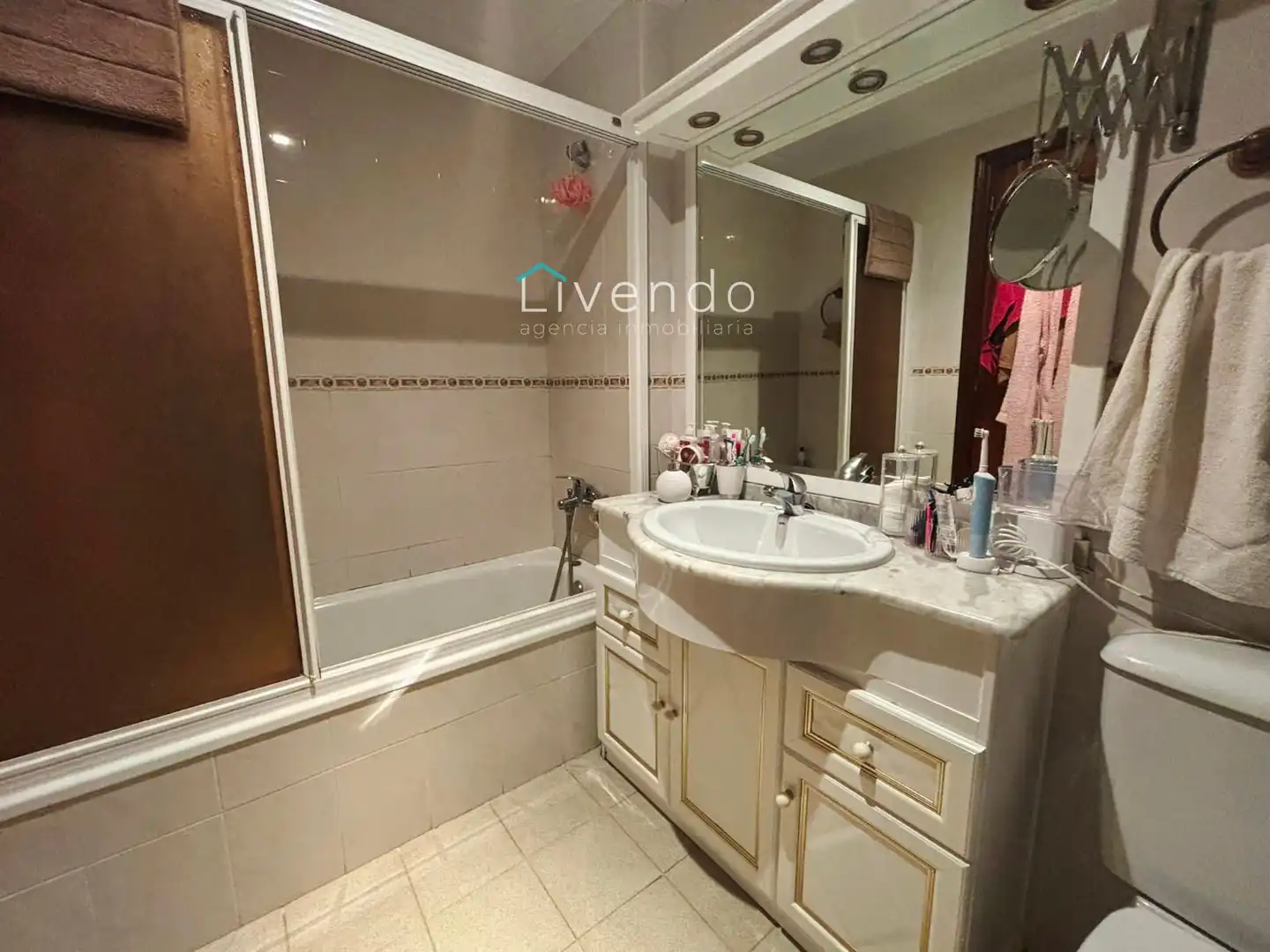 Bathroom of Detached homes for sale in Alcalá de los Gazules