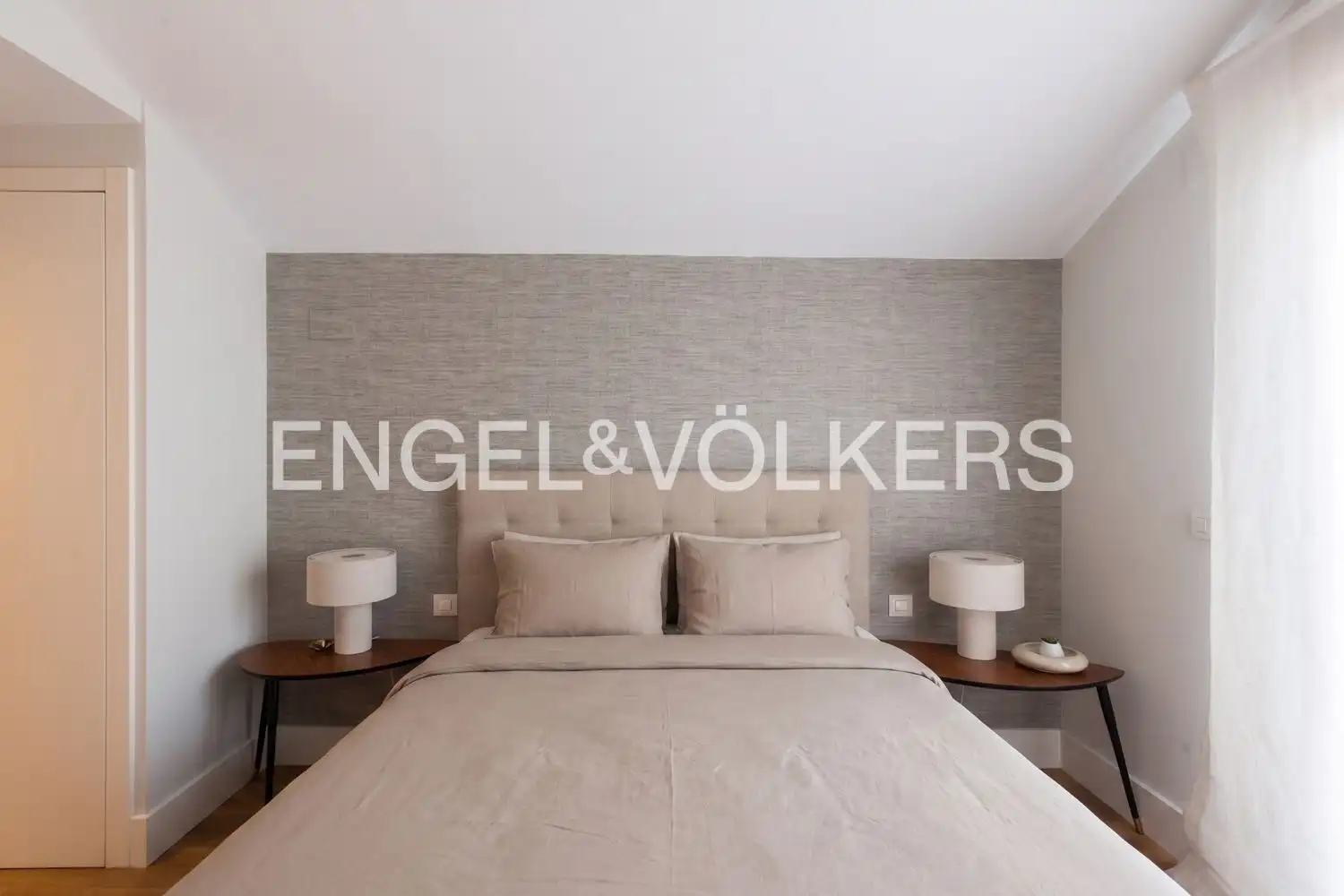 Habitación de Ático en venta en Valencia con Aire acondicionado, Calefacción y Jardín privado