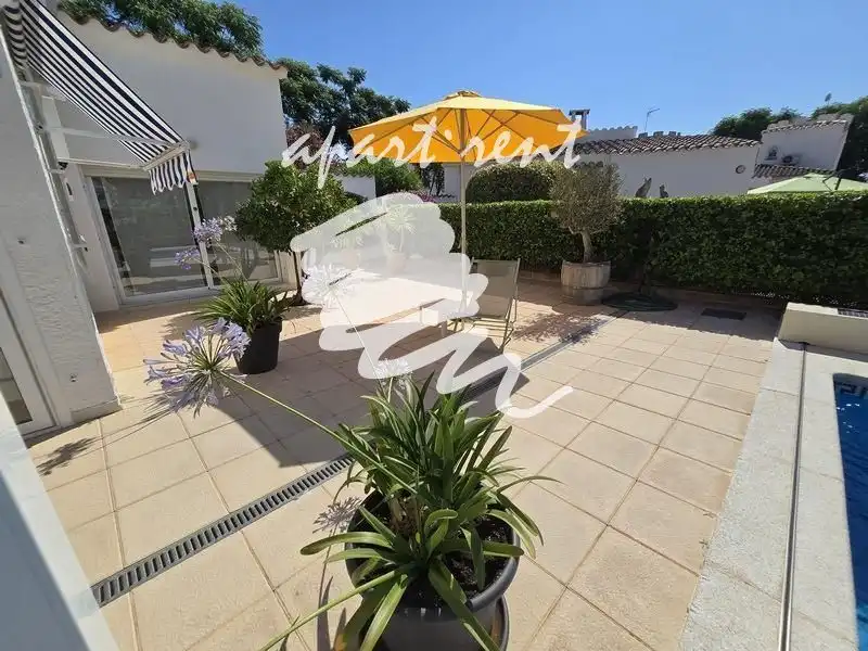Casa con terraza en venta en Montseny, imagen 3