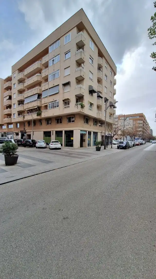 Vista exterior de Oficina de alquiler en Oliva con Aire acondicionado y Terraza