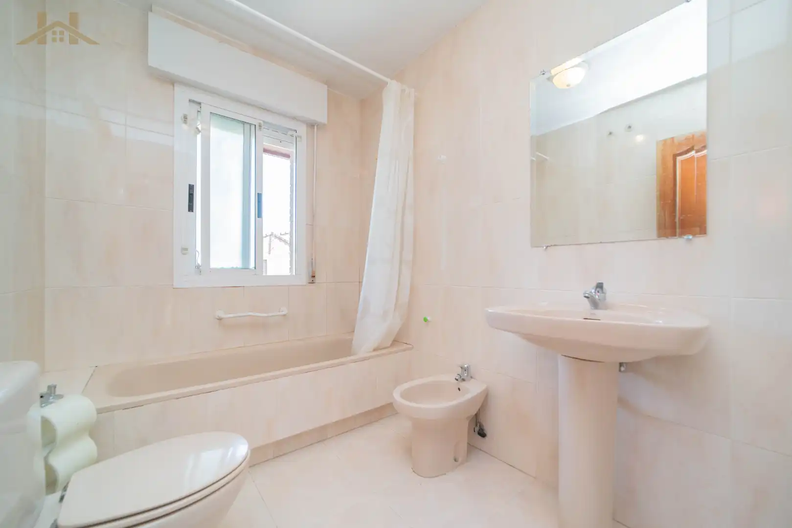 Bathroom of Detached homes for sale in Villanueva de la Cañada  with Heating, Private garden and Alarm