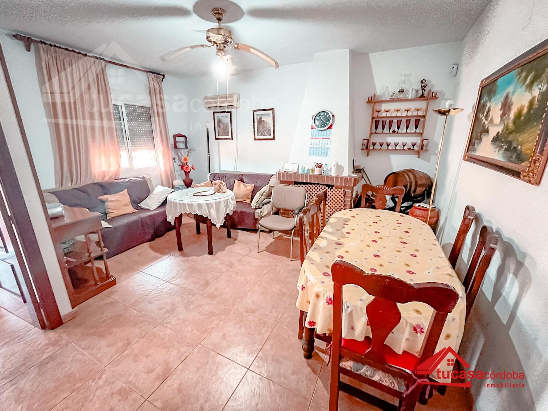 Sala d'estar de Finca rústica en venda en  Córdoba Capital amb Aire condicionat, Jardí privat i Terrassa