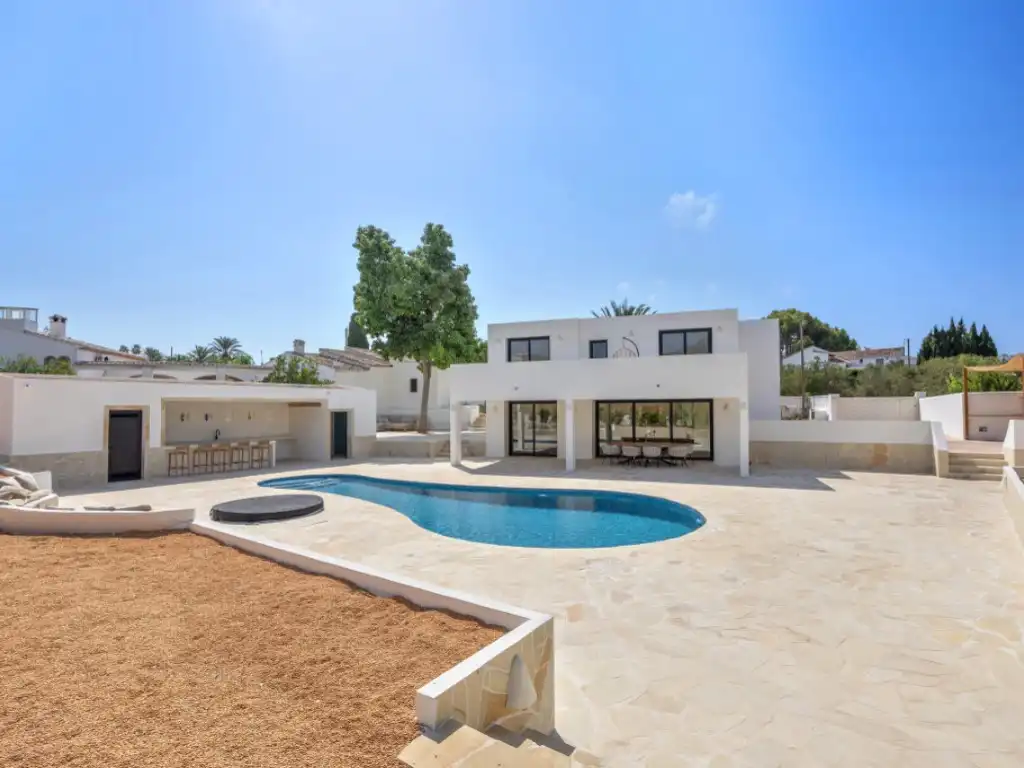 Vista exterior de Casa o xalet en venda en Jávea / Xàbia amb Aire condicionat, Jardí privat i Terrassa