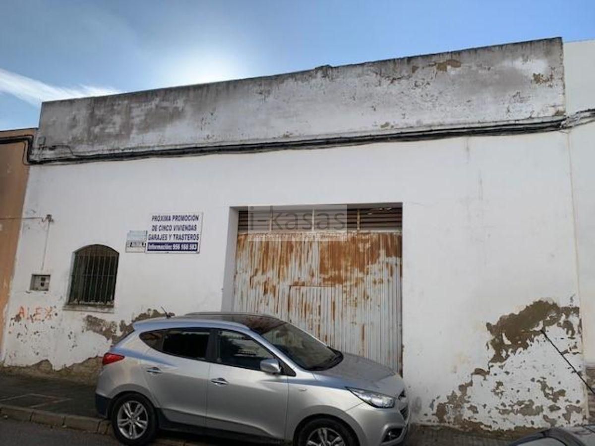 Parking of Industrial buildings for sale in Jerez de la Frontera