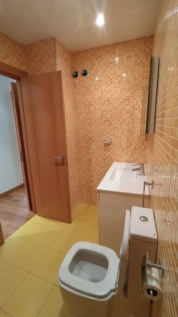 Baño de Apartamento en venta en Santander con Calefacción, Jardín privado y Terraza