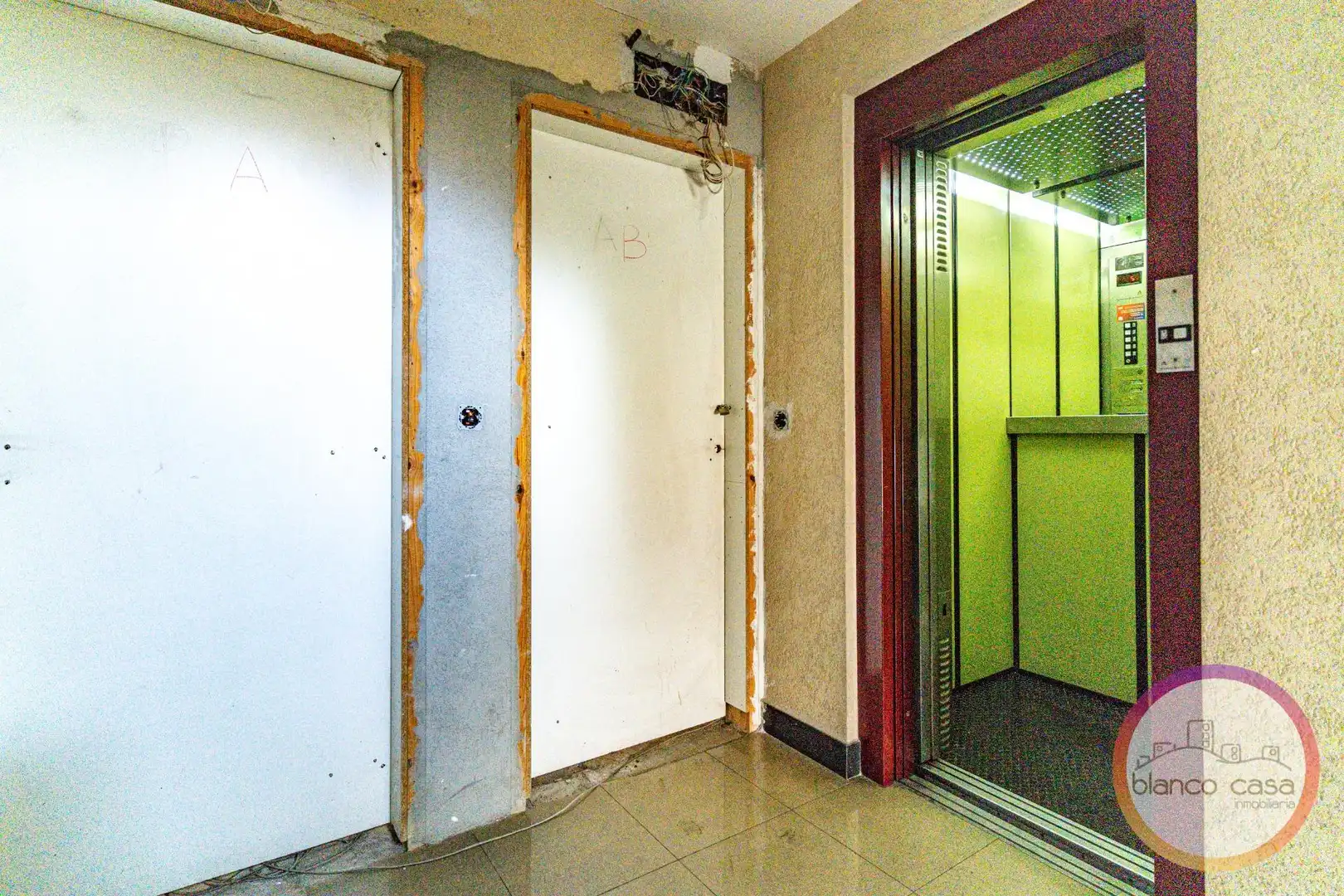 Piso con ascensor en venta en Carballo, imagen 19