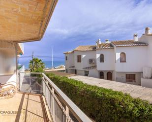 Exterior view of Flat to rent in Jávea / Xàbia  with Air Conditioner, Terrace and Balcony